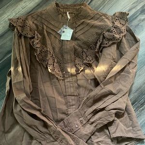 Free people long sleeved new with tags perfect for fall eyelet ruffle blouse
